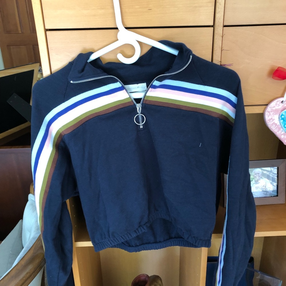 UO cropped navy quarter zip w stripes - Picture 1 of 4